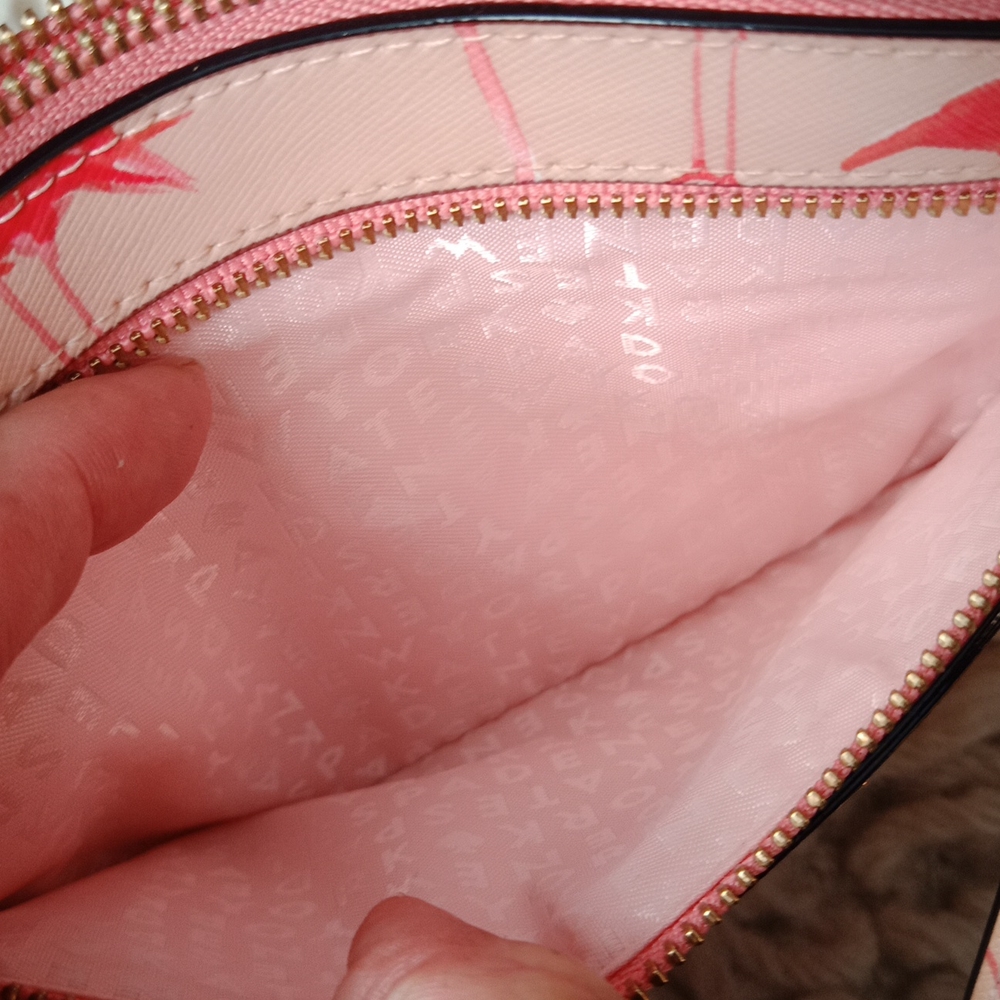 Kate Spade wristlet - Picture 7 of 16